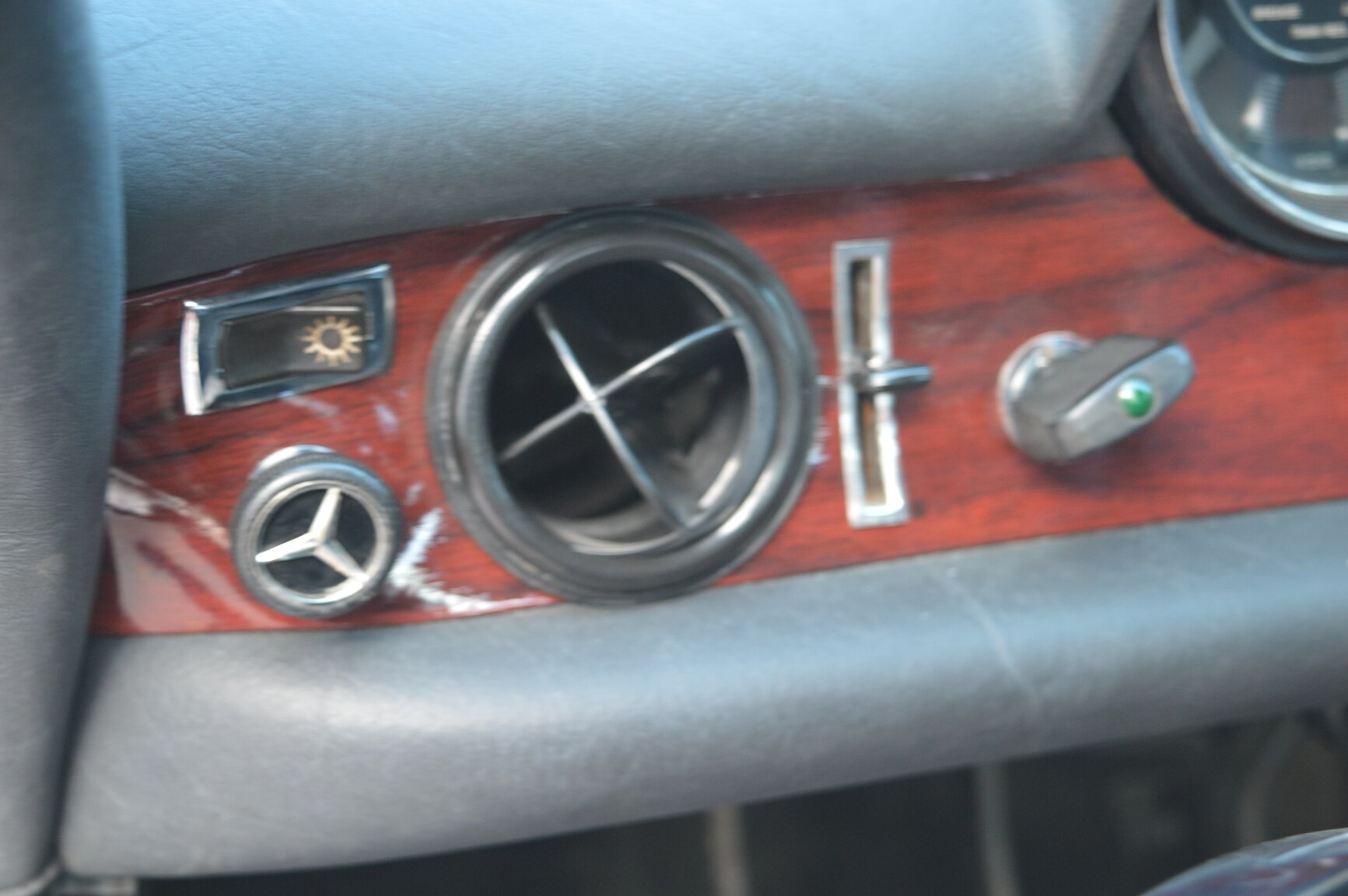 Interiörbild 1969 Mercedes-Benz 250 C "Lorinser"
