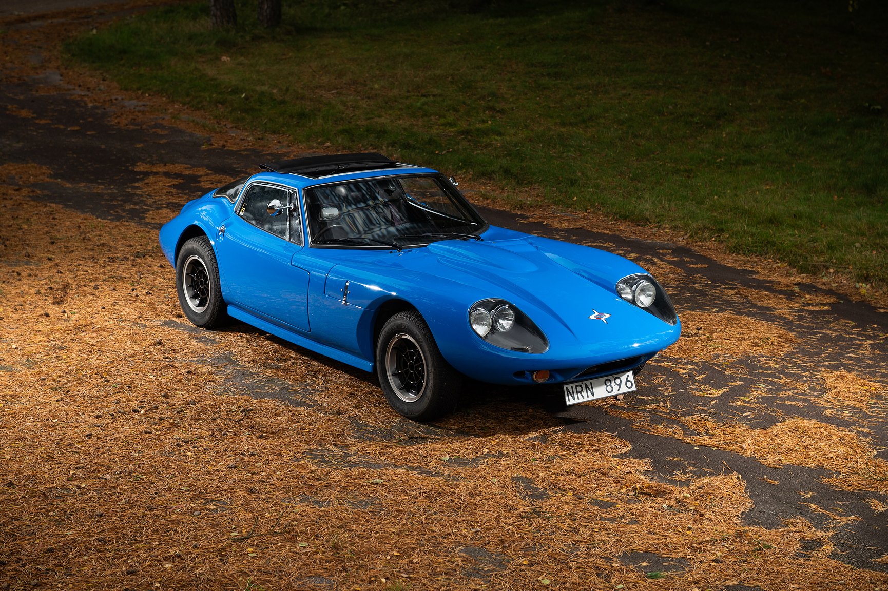 Exterior image of 1969 Marcos 3000 GT