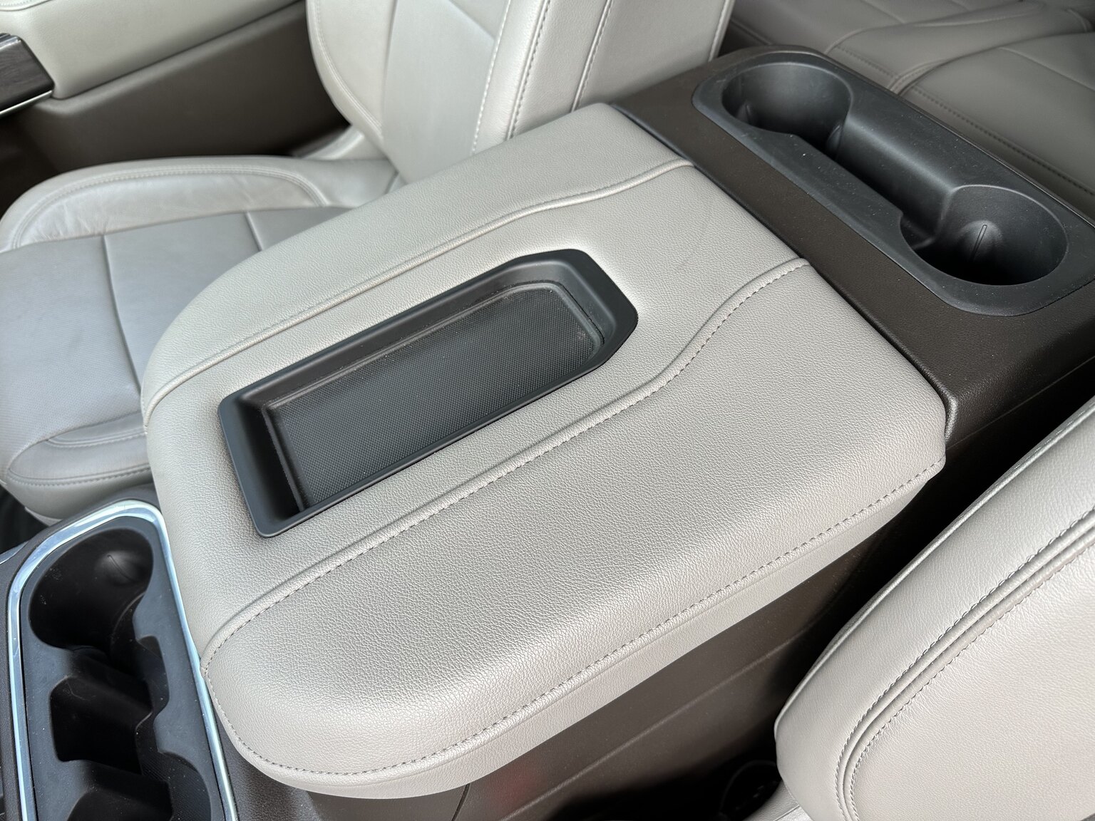Interiörbild 2019 Chevrolet Silverado LTZ