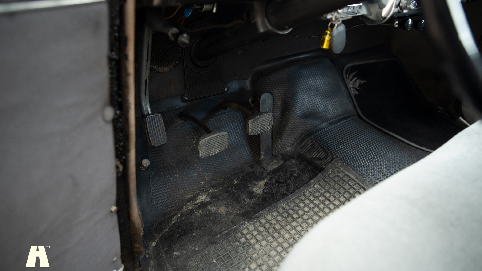 Interior image of 1949 Buick Super Eight (7)