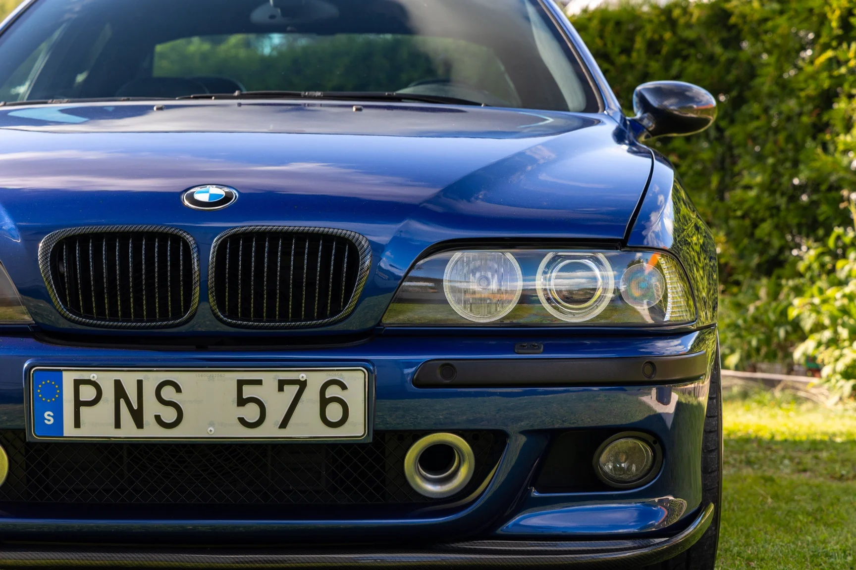 Exterior image of 2002 BMW M5 E39 (75)