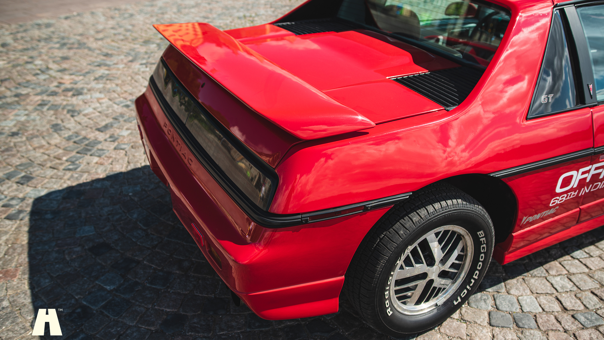 Exteriörbild på 1985 Pontiac Fiero GT (11)