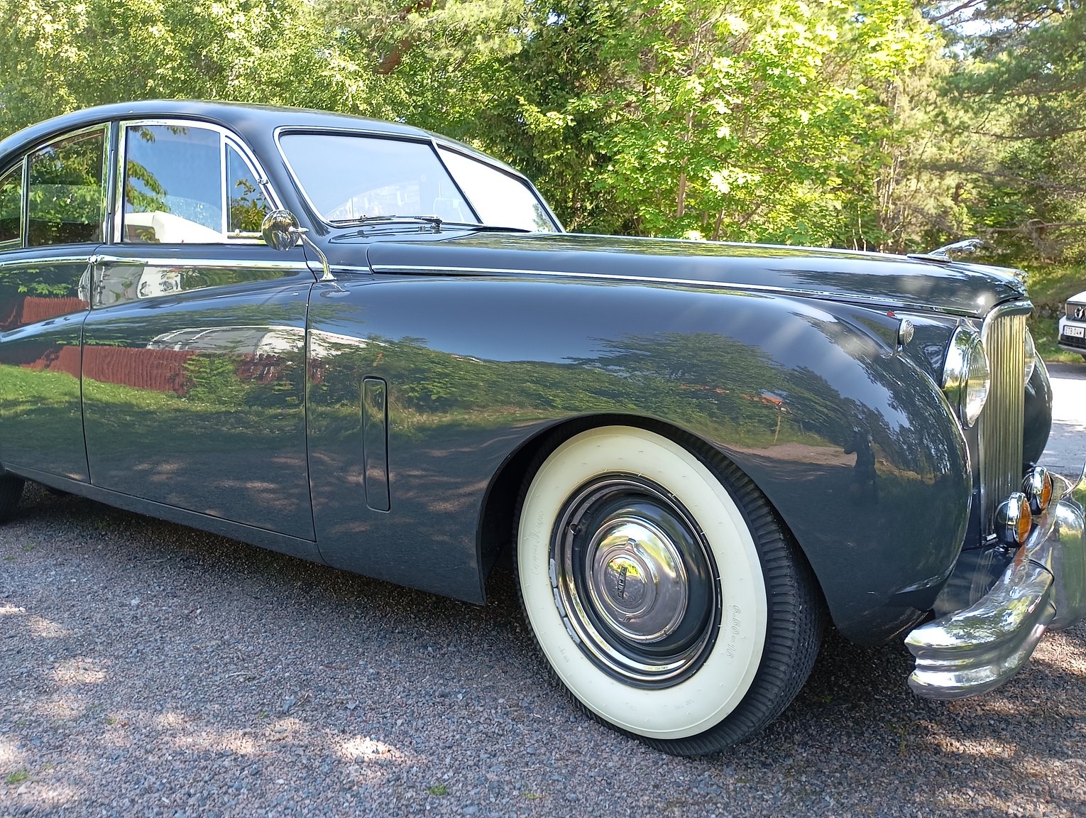 Exterior image of 1954 Jaguar Mark VII