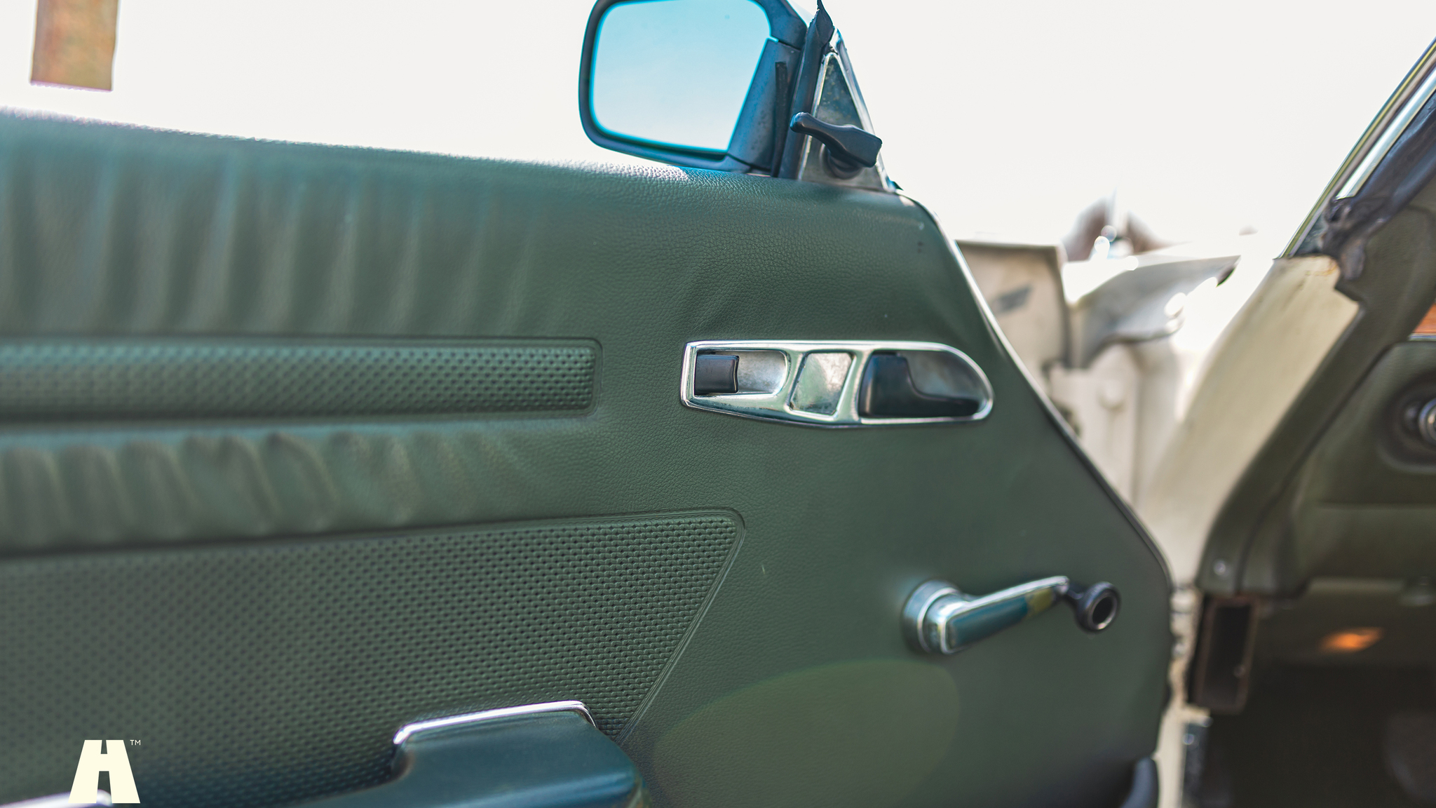 Innenraumfoto von 1972 Mercedes-Benz 350 SL (11)