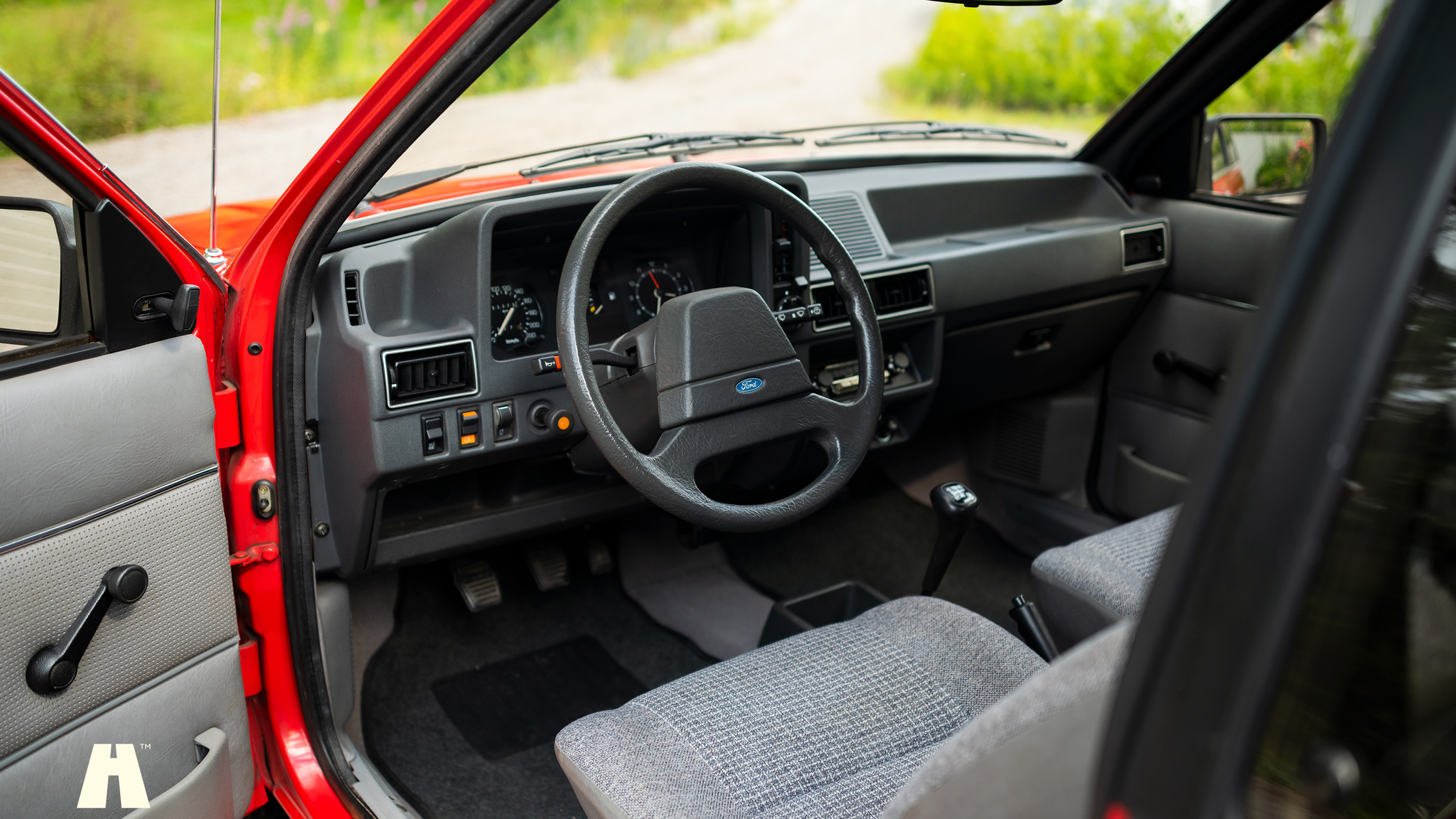 Interiörbild 1986 Ford Escort 1.6 Hatchback 3-door  (2)