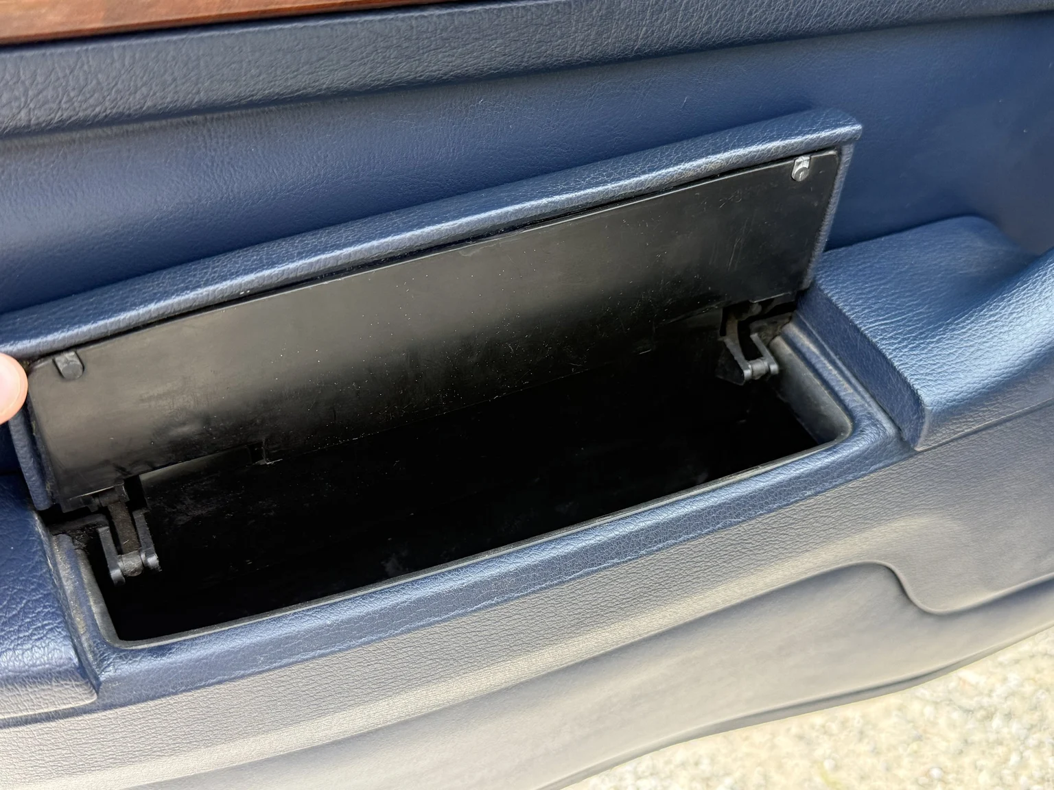 Interiörbild 1990 BMW 750i (7)