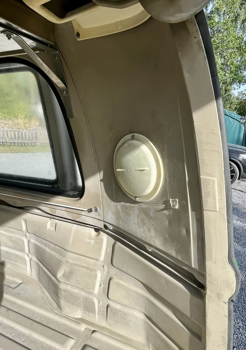 Innenraumfoto von 1974 Volkswagen Transporter T2 (48)