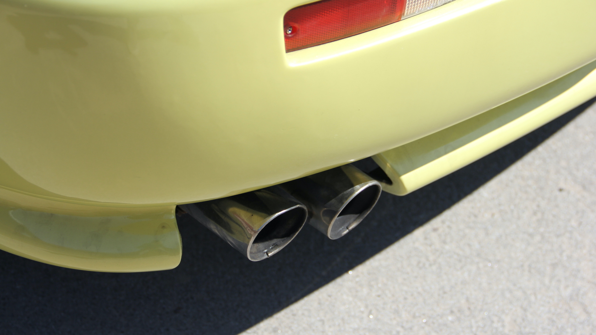 Exterior image of 1992 Dodge Stealth (27)