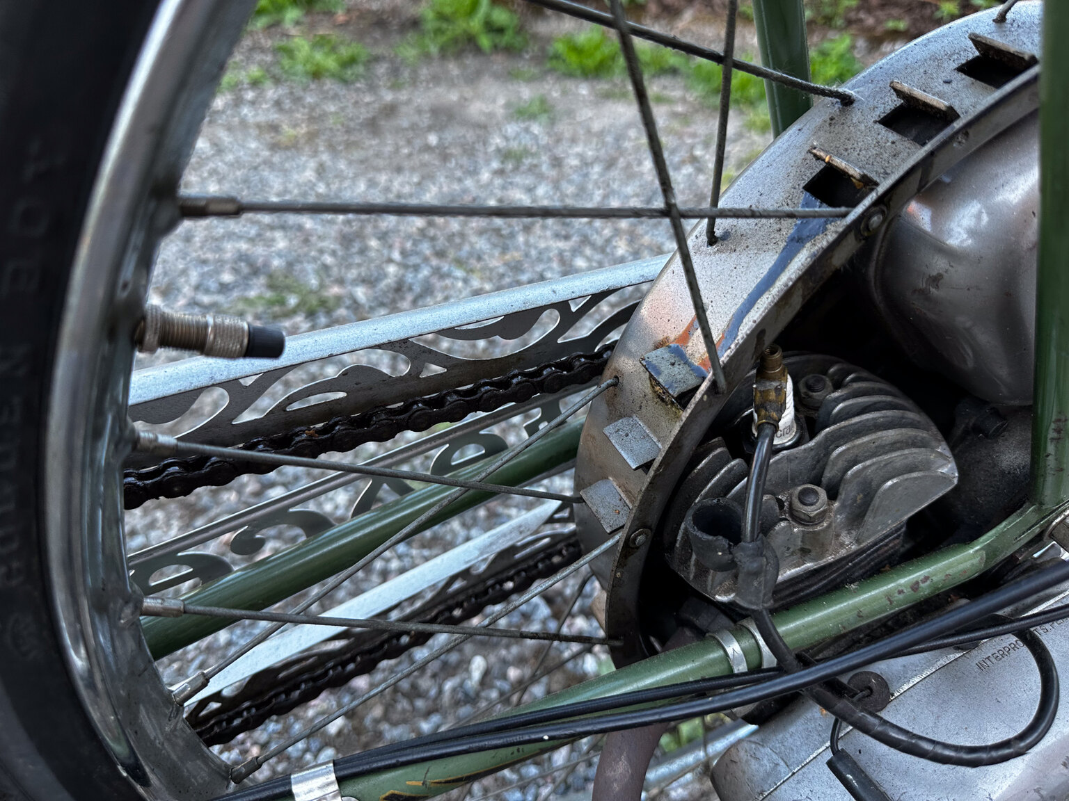 1951 Fux med påhängsmotor, Mekanik
