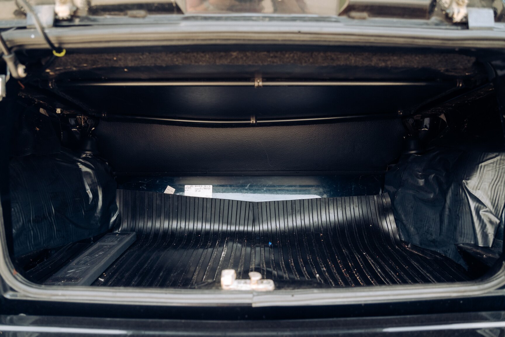 Interiörbild 1991 VW Golf Cabriolet "Etienne Aigner Edition"