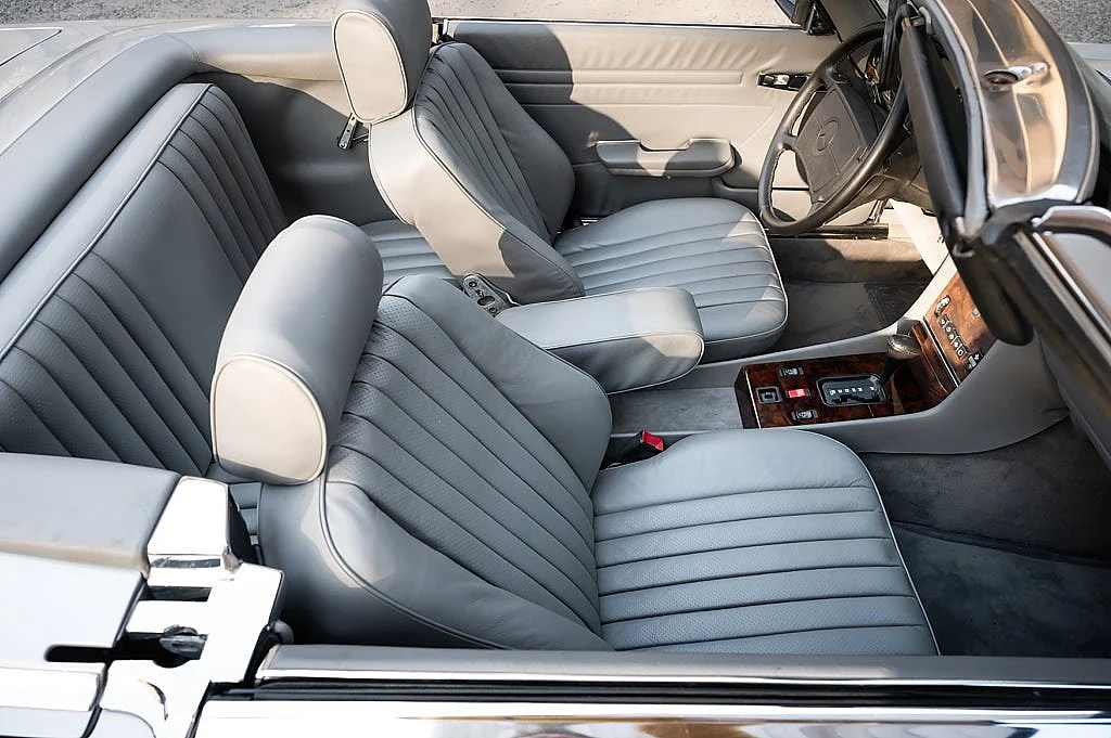 Bild von 1987 Mercedes-Benz 560SL (30)