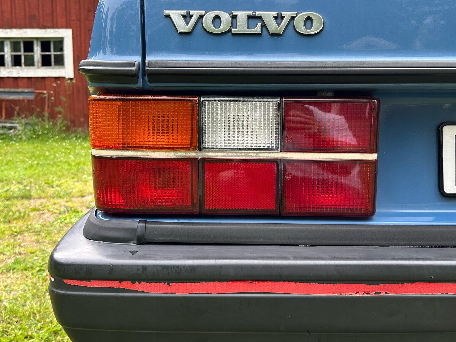 Exteriörbild på 1986 Volvo 244