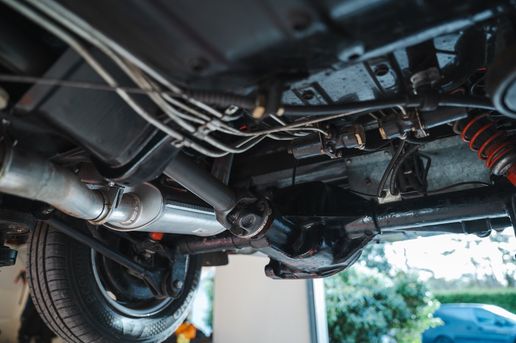 Image of 1972 Volvo 1800 ES mechanics