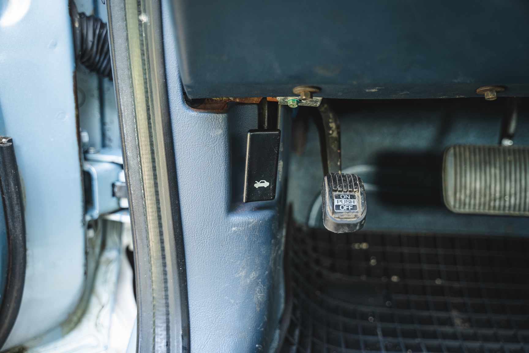 Innenraumfoto von 1991 Ford Thunderbird (54)