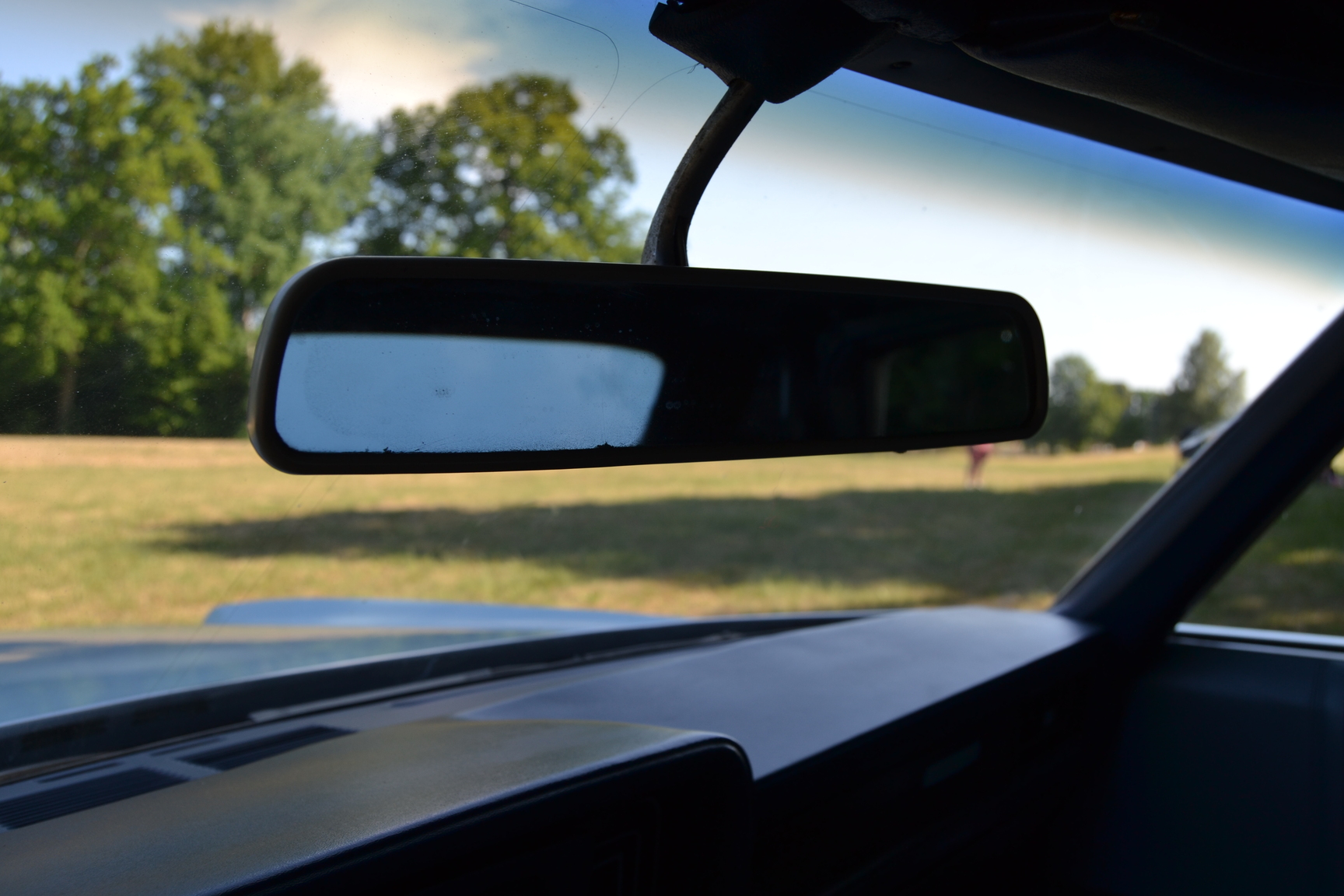 Interior image of 1970 Oldsmobile Ninety eight Convertible (29)