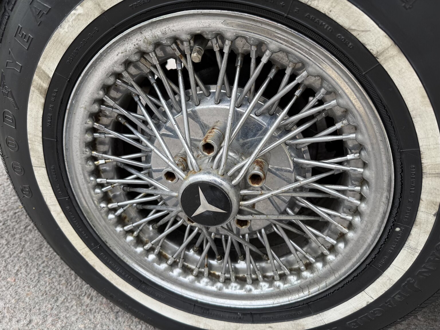 Aussenfoto 1963 Mercedes-Benz 220 SE