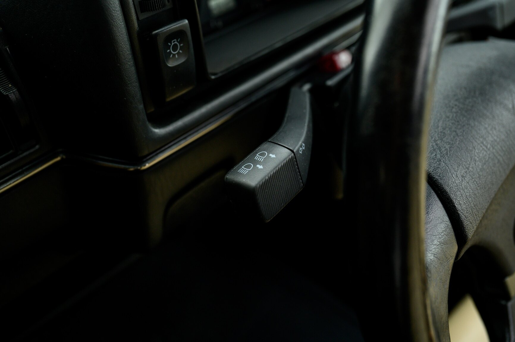 Interior image of 1991 Volkswagen Golf Country Chrome Edition (21)