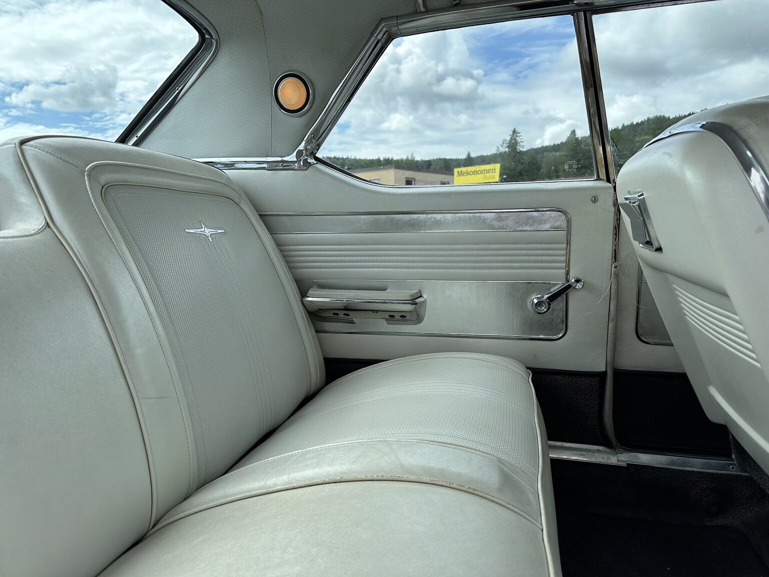 Innenraumfoto von 1964 Chrysler 300K