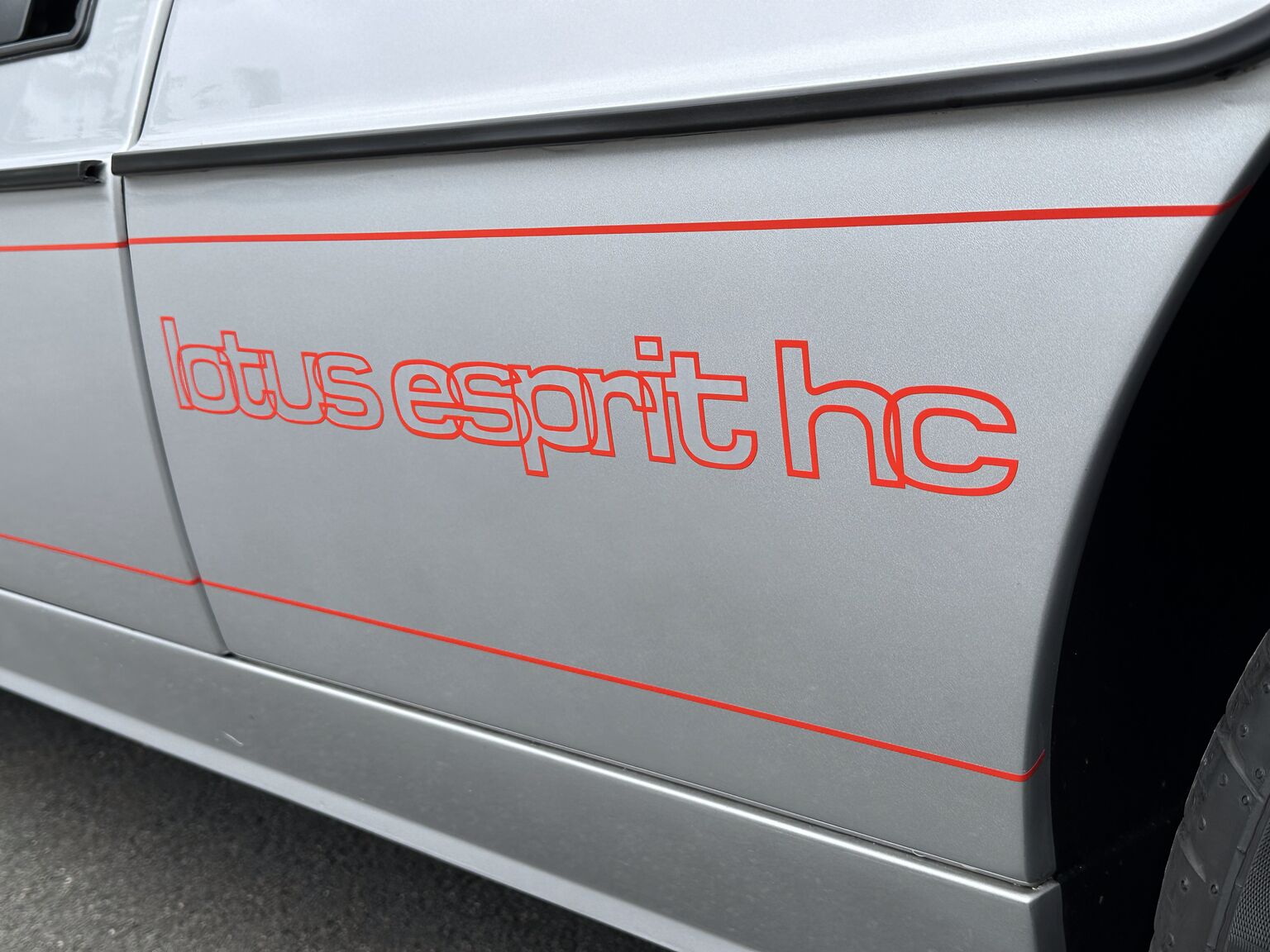 Exteriörbild på 1987 Lotus Esprit S3