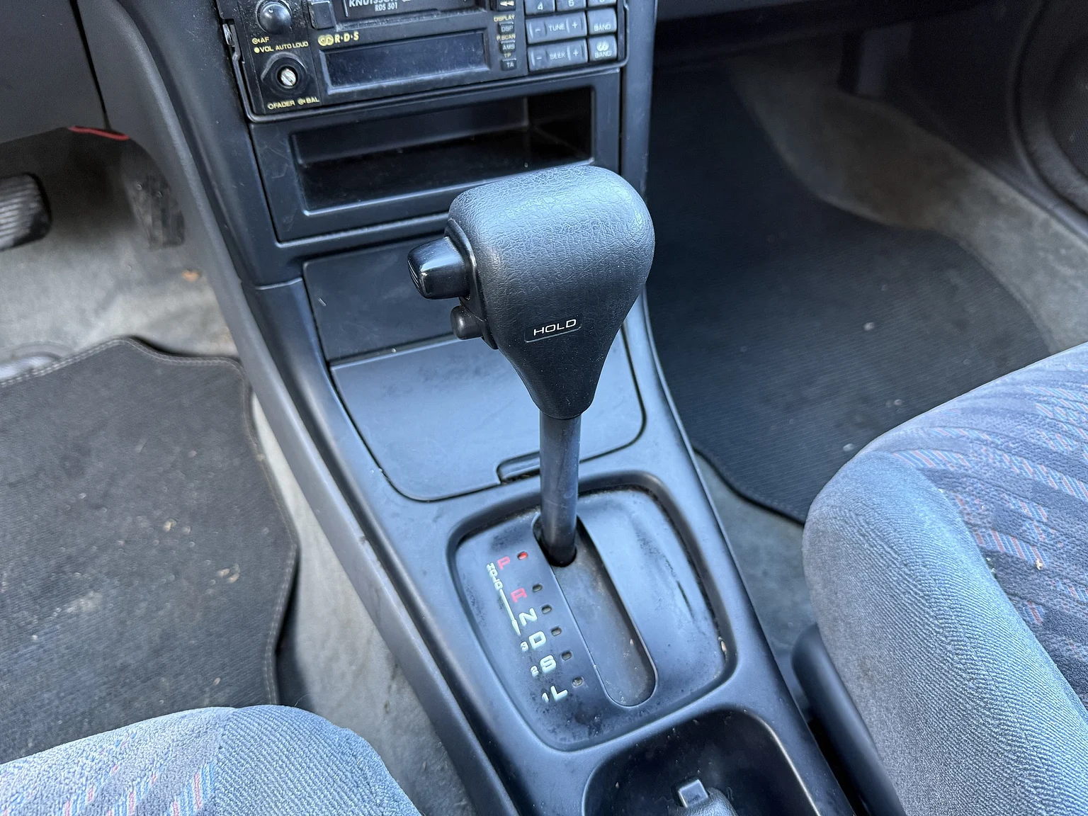 Interiörbild 1992 Mazda 626 Hatchback 2.5 V6 Automatic (9)