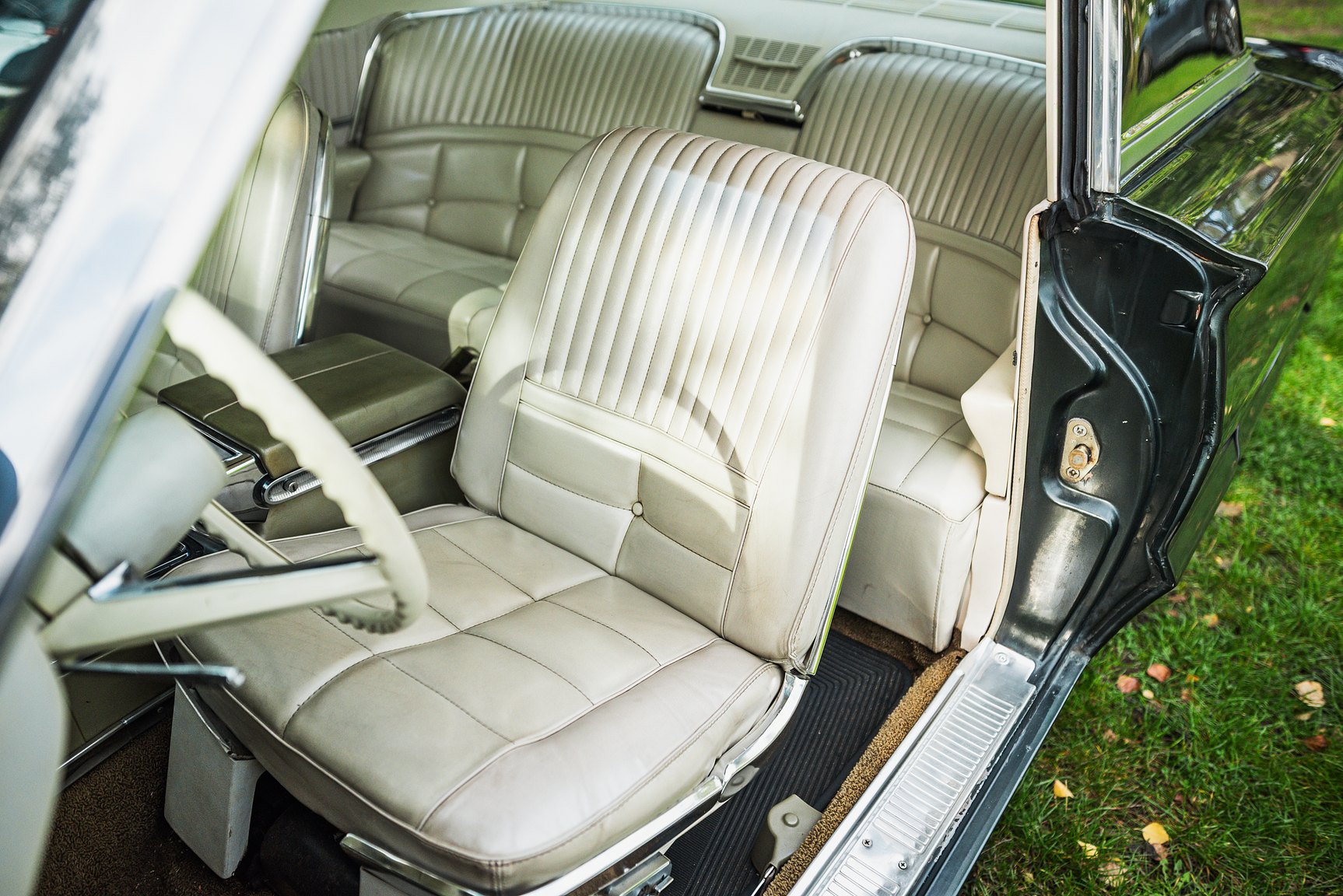Interior image of 1966 Ford Thunderbird Town Hardtop