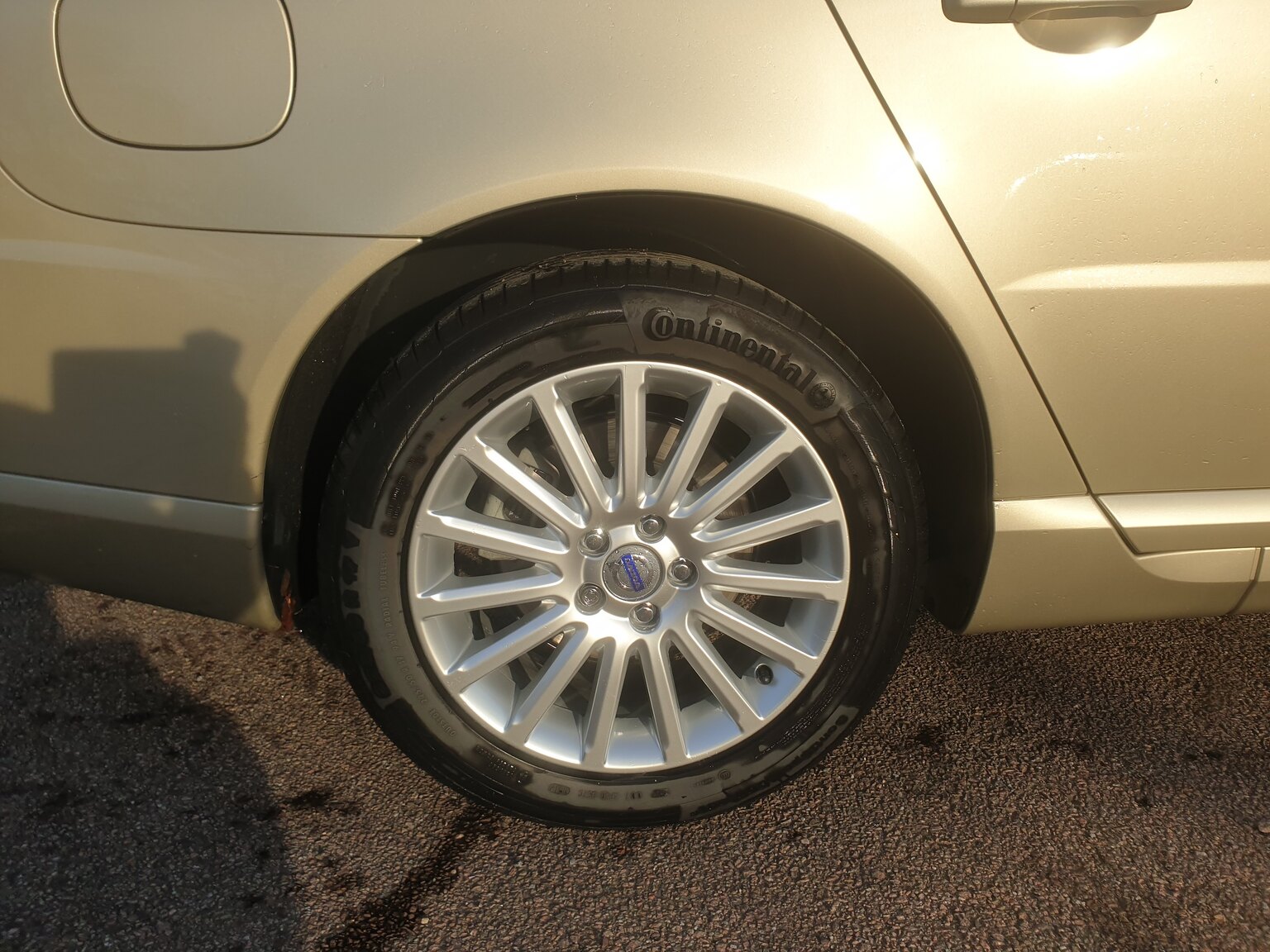 Exteriörbild på 2008 Volvo S80 2.5T