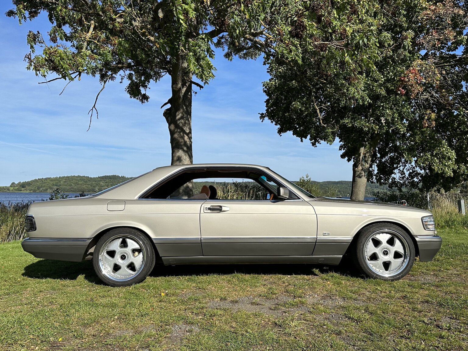 Aussenfoto 1986 Mercedes-Benz 500 SEC (11)
