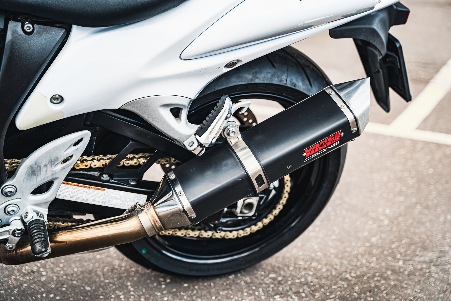 Exteriörbild på 2013 Suzuki GSX1300R Hayabusa
