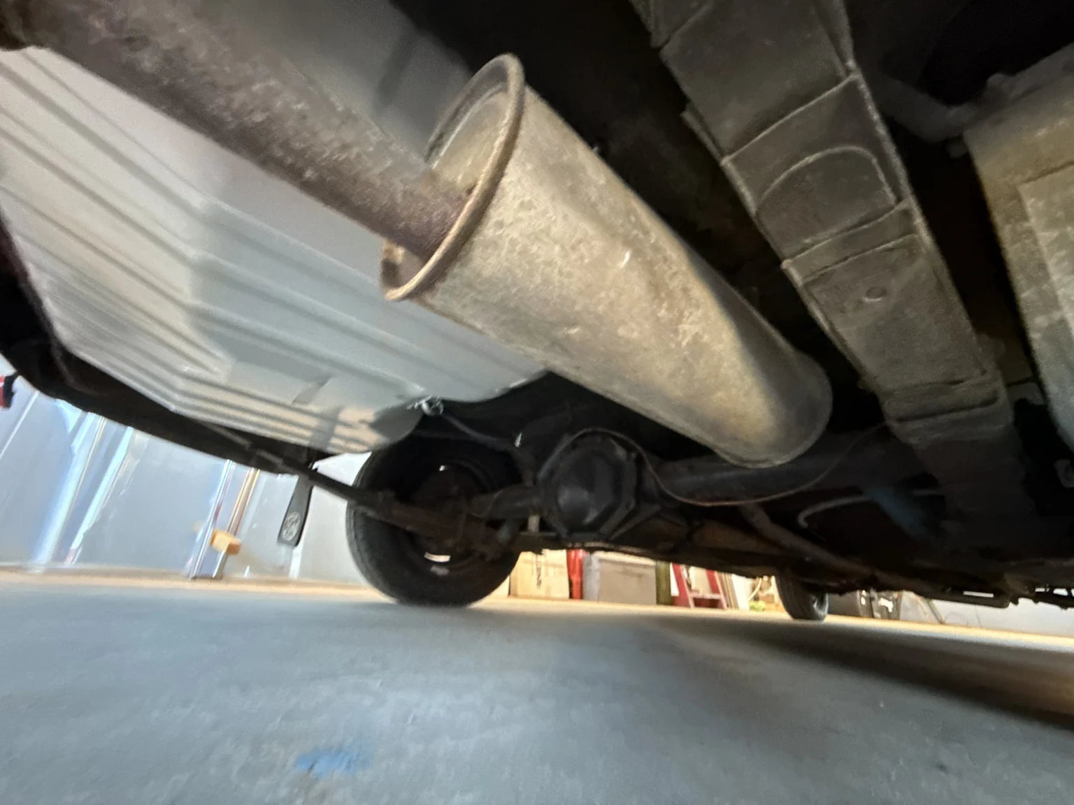 Image of 1961 Ford Falcon Tudor Sedan mechanics (14)
