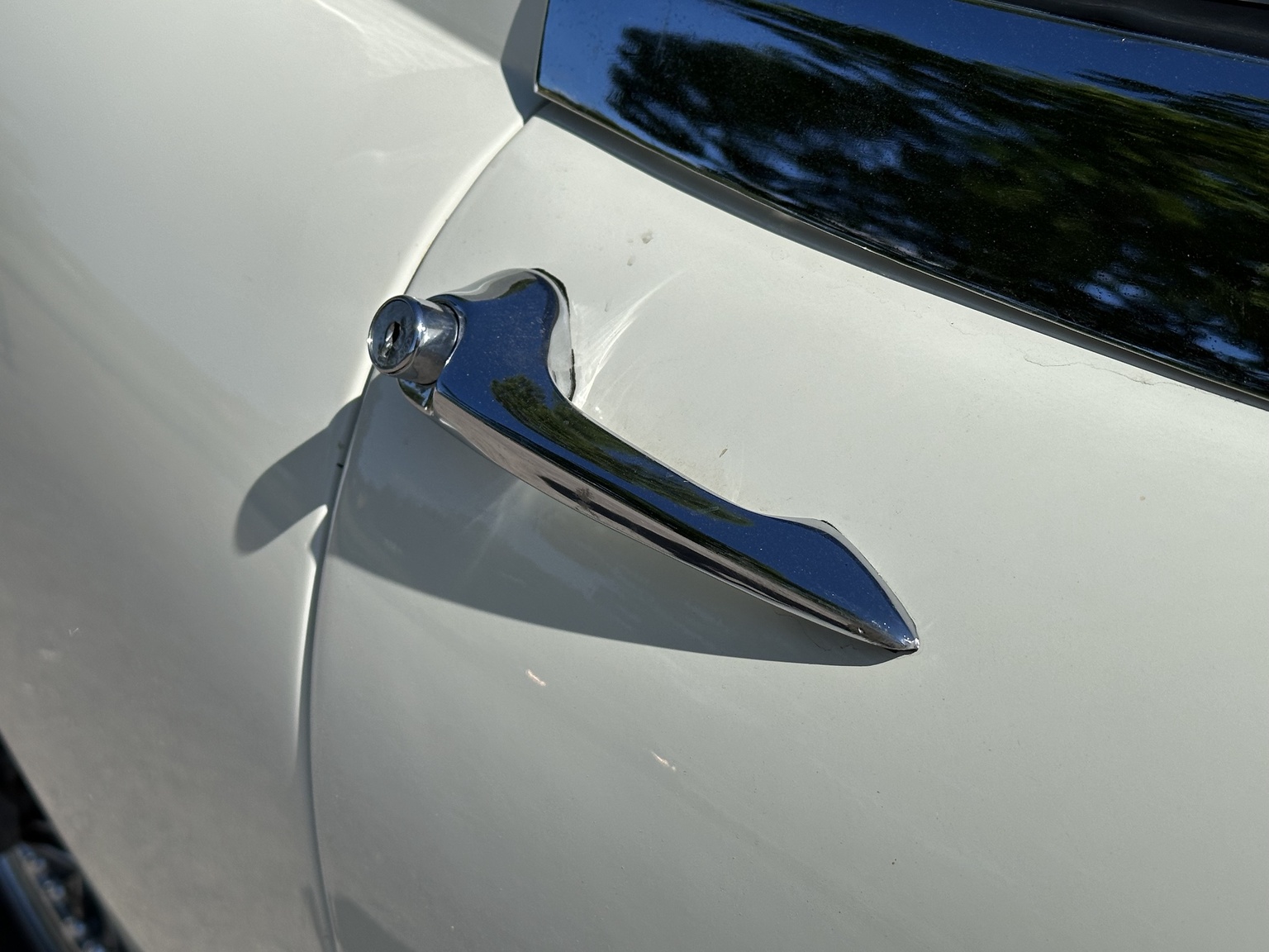 Exterior image of 1969 Jaguar E-Type