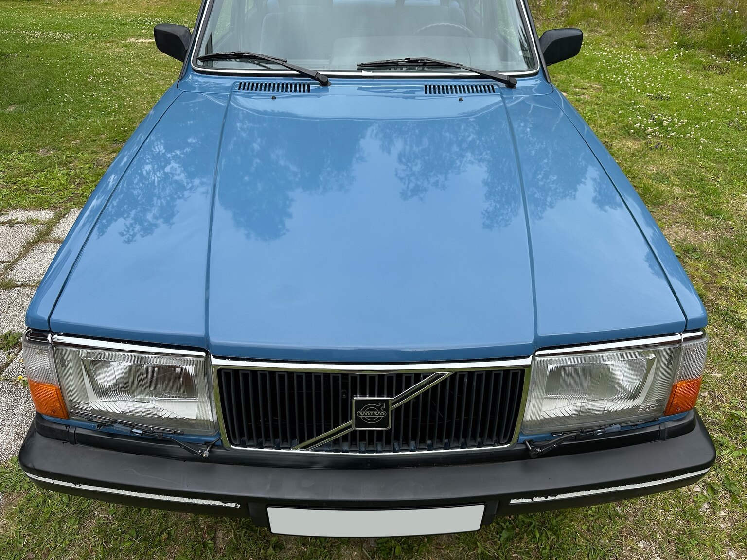 Aussenfoto 1986 Volvo 244
