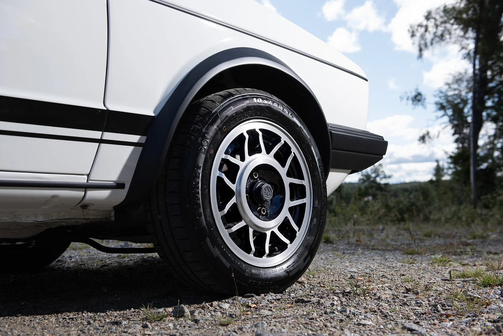 Exteriörbild på 1984 Volkswagen Golf GTI "Special" (48)