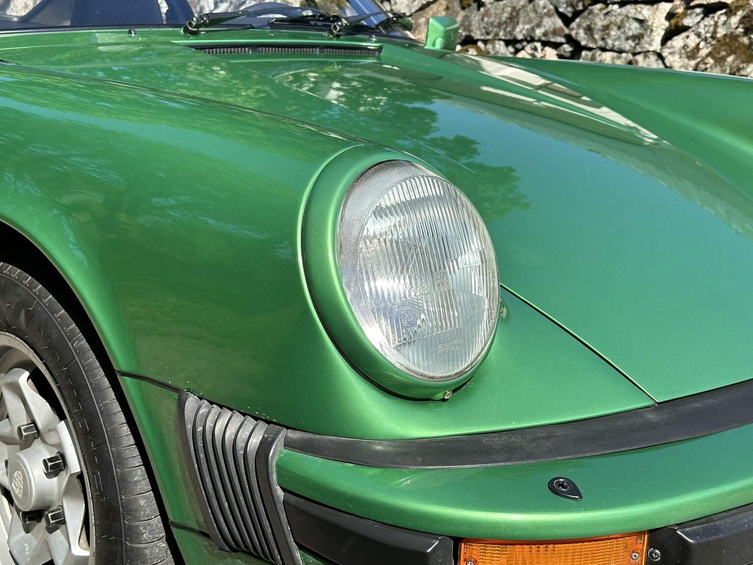 Aussenfoto 1975 Porsche 911