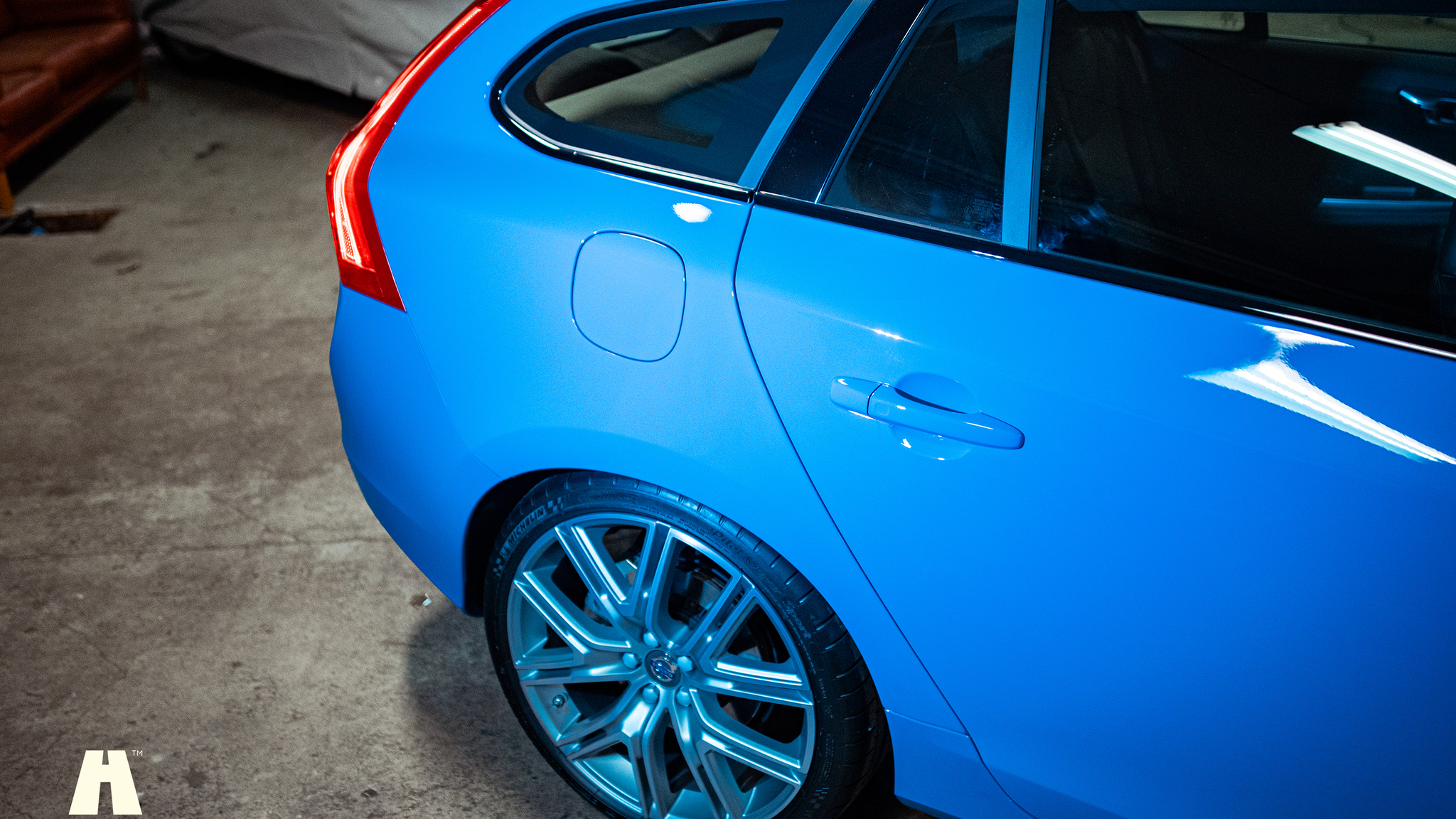Exterior image of 2017 Volvo V60 Polestar T6
