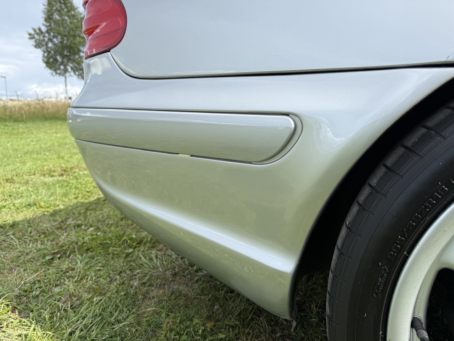 Exterior image of 2000 Mercedes-Benz CLK 55 AMG Coupé