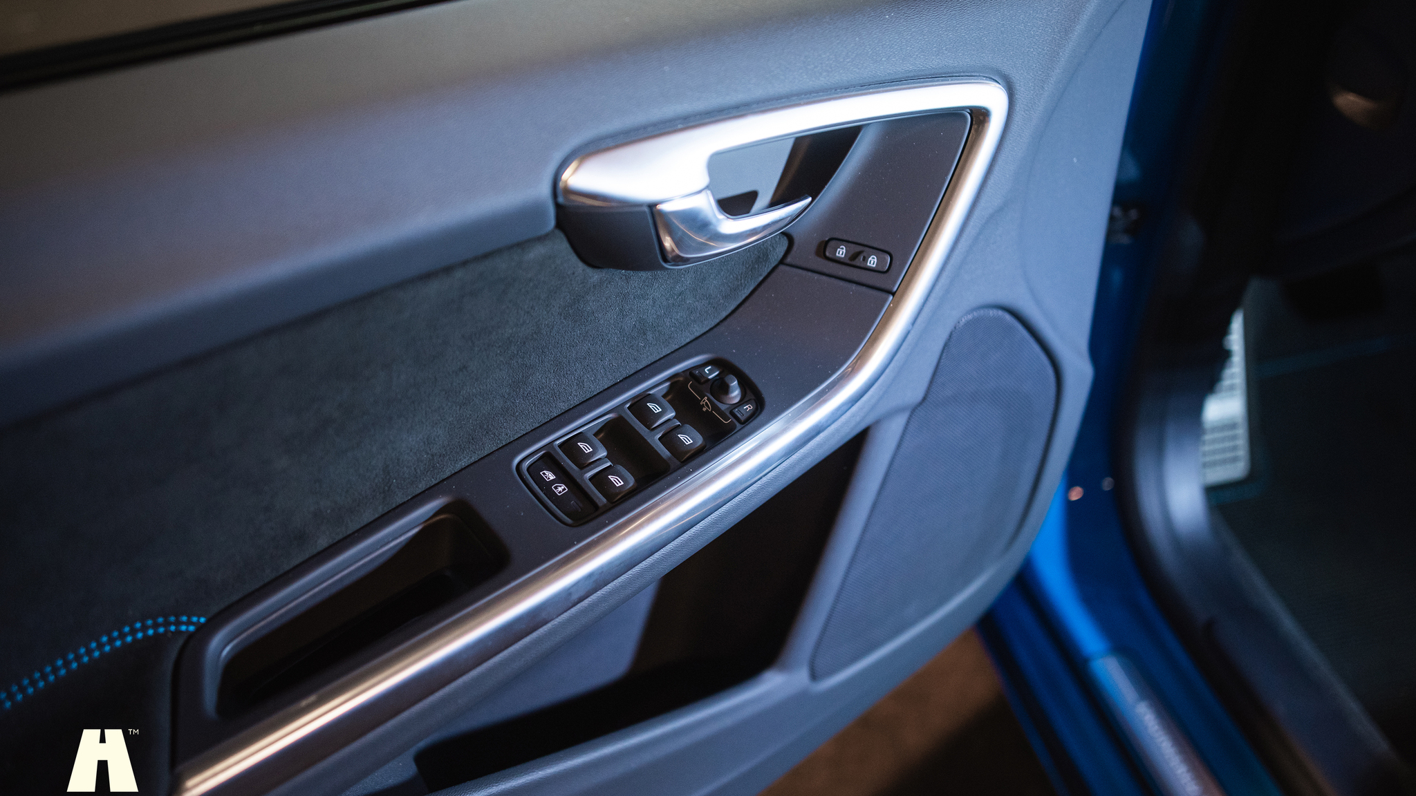 Interior image of 2017 Volvo V60 Polestar T6