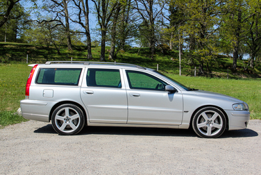 Exteriörbild på 2005 Volvo V70 R AWD