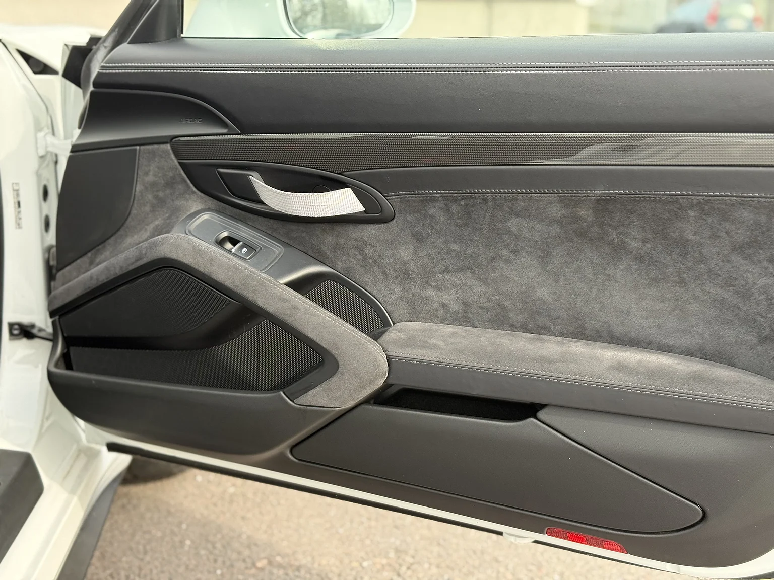 Innenraumfoto von 2016 Porsche 911 GT3 RS (25)