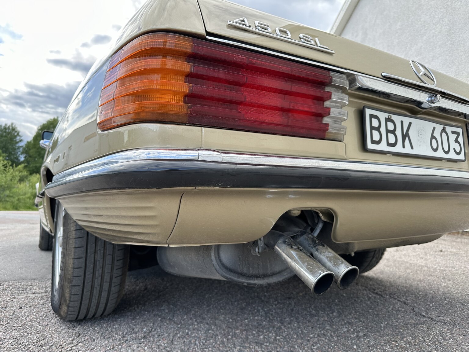 Aussenfoto 1974 Mercedes benz 450 SL