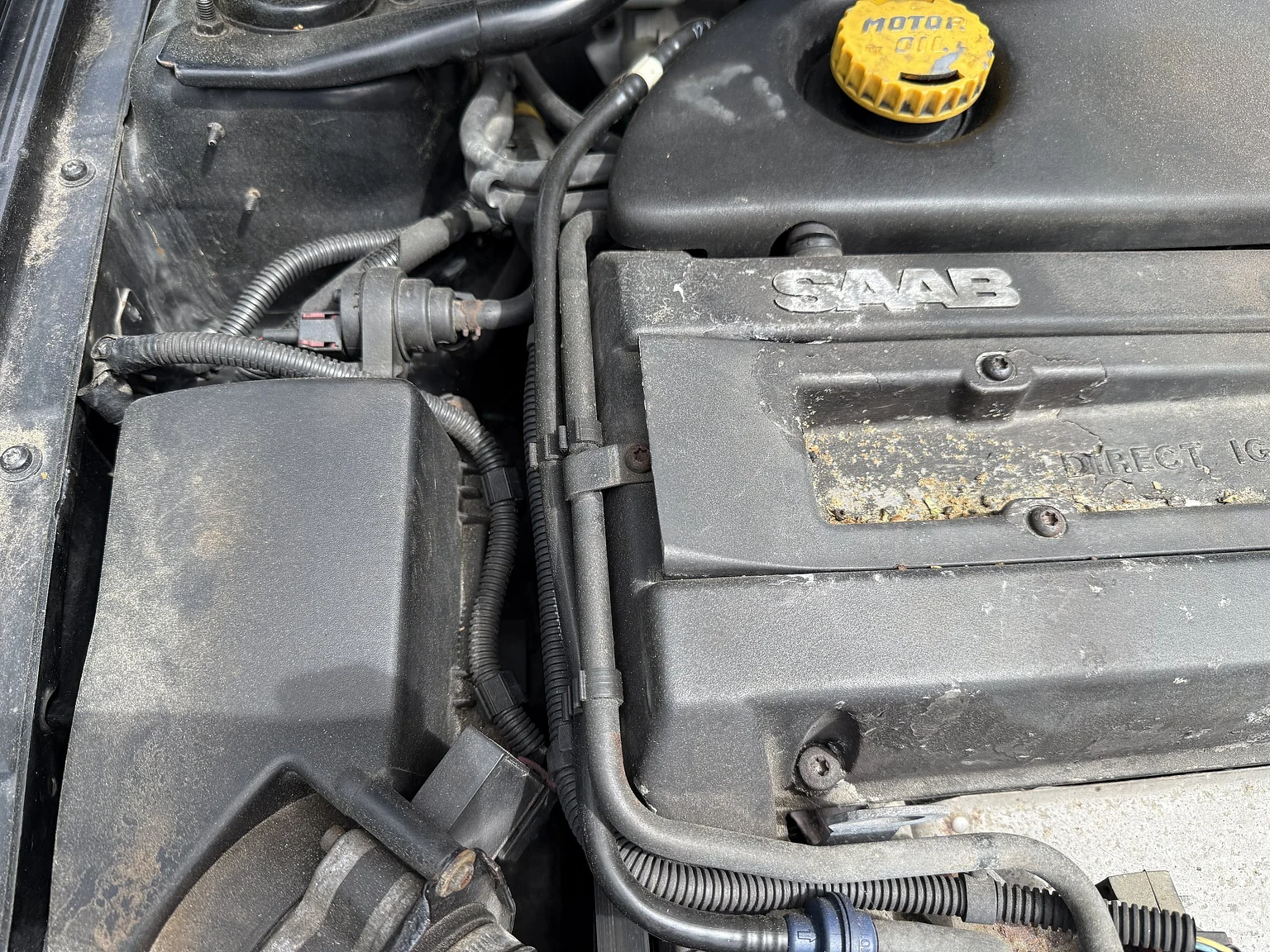 Image of 2002 Saab 9-3 2.0T SE Convertible – NO RESERVE (5) mechanics