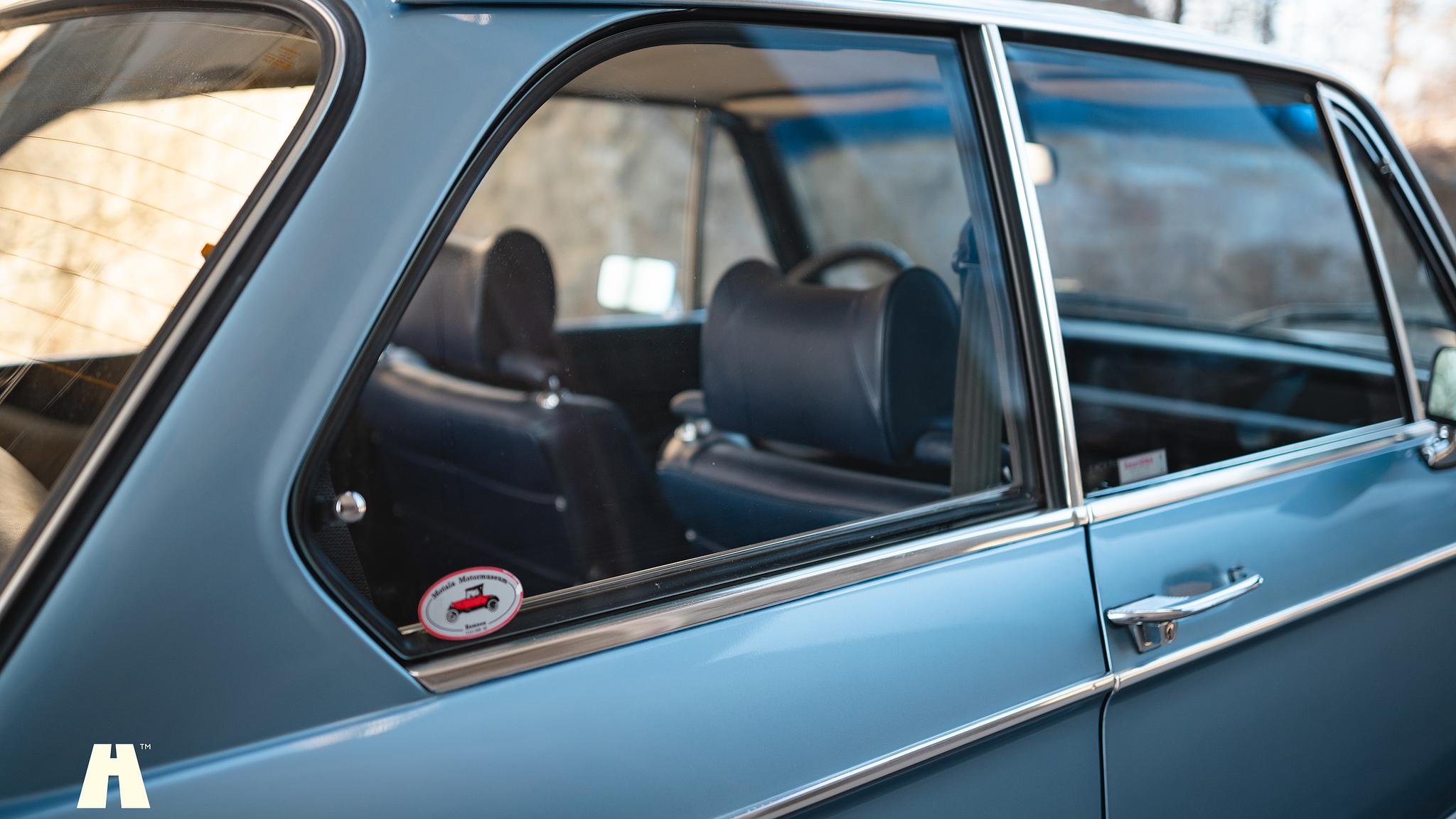 Exteriörbild på 1974 BMW 2002