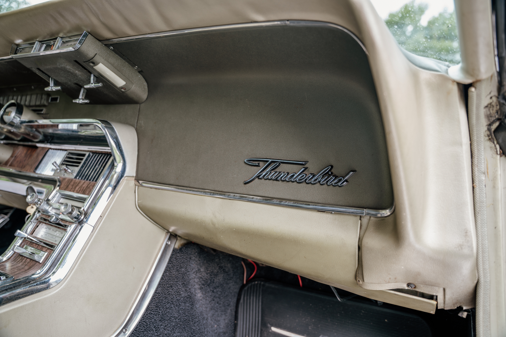 Interiörbild 1966 Ford Thunderbird 6.4 Landou Limited Edition