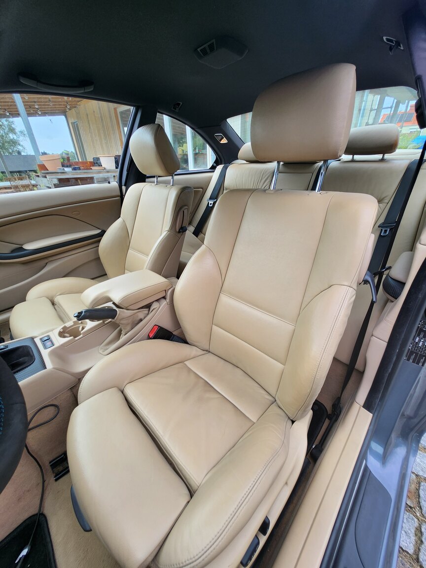 Interiörbild 2002  BMW 330Ci 