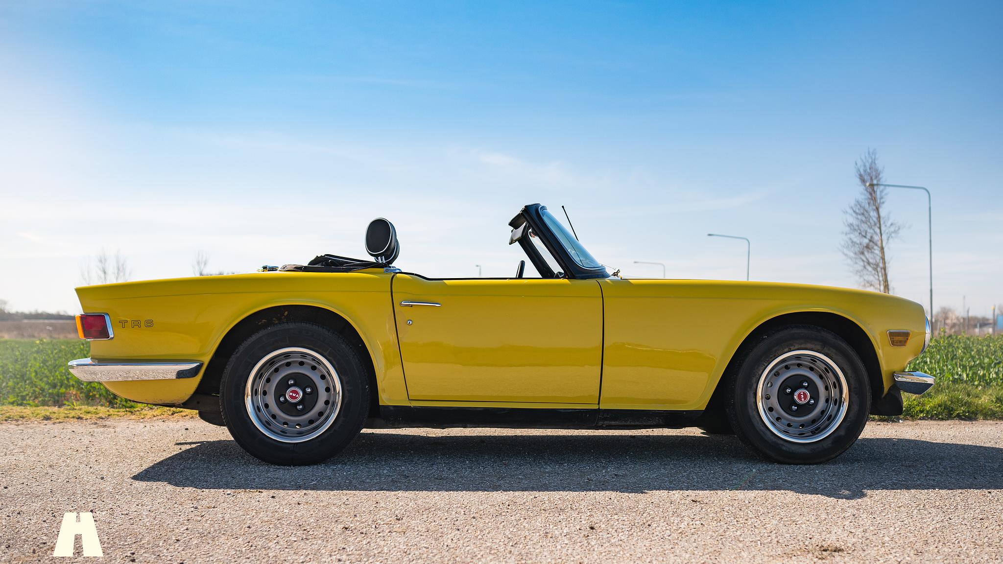 Exterior image of 1974 Triumph TR6 (6)