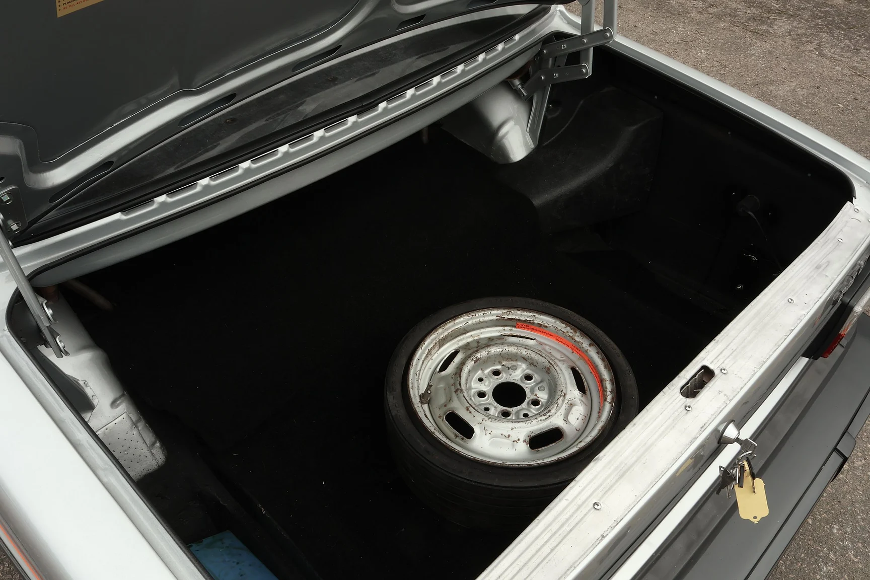Image of 1978 Volvo 242 GT mechanics (16)