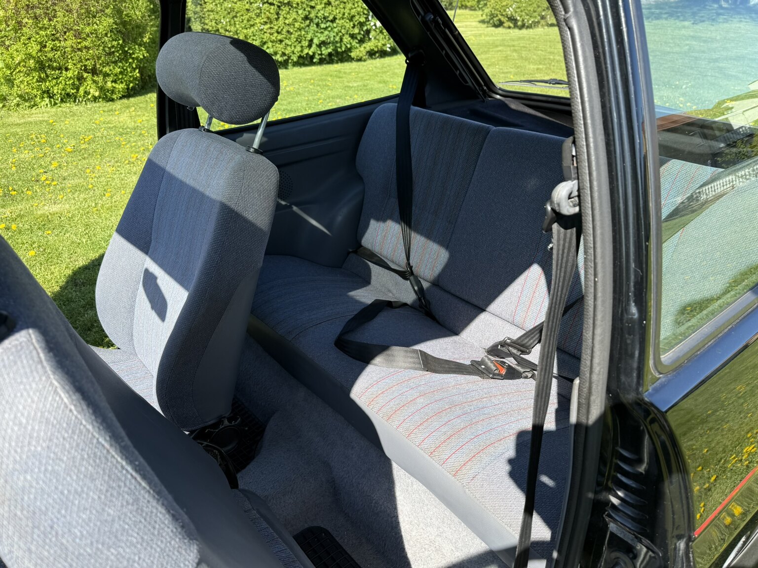 Interiörbild 1988 Ford Fiesta XR2