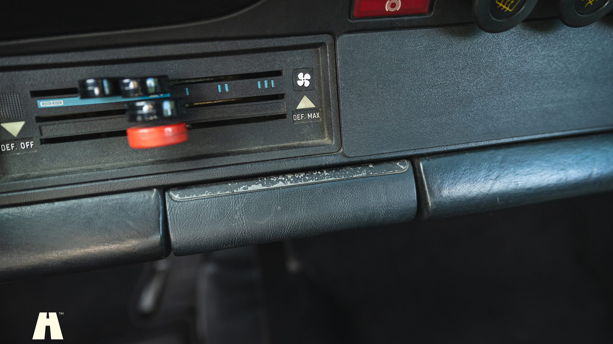 Interior image of 1981 Porsche 911 SC Backdate