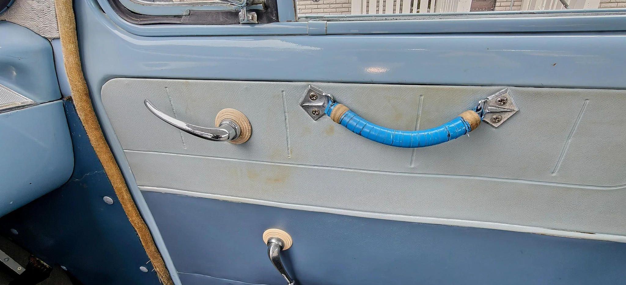Interiörbild 1958 Ford Anglia (33)