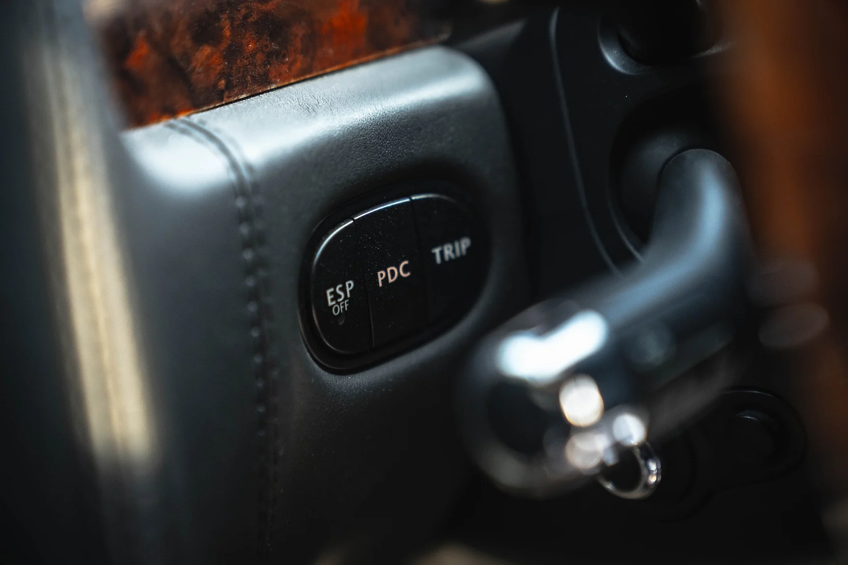 Innenraumfoto von 2007 Bentley Continental GTC (15)