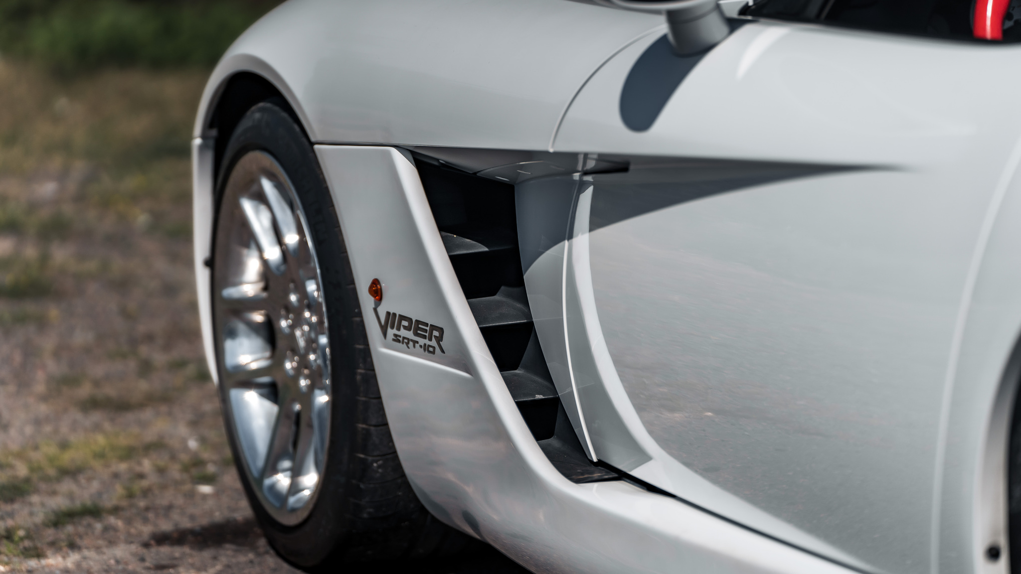 Exteriörbild på 2004 Dodge Viper Mamba Edition